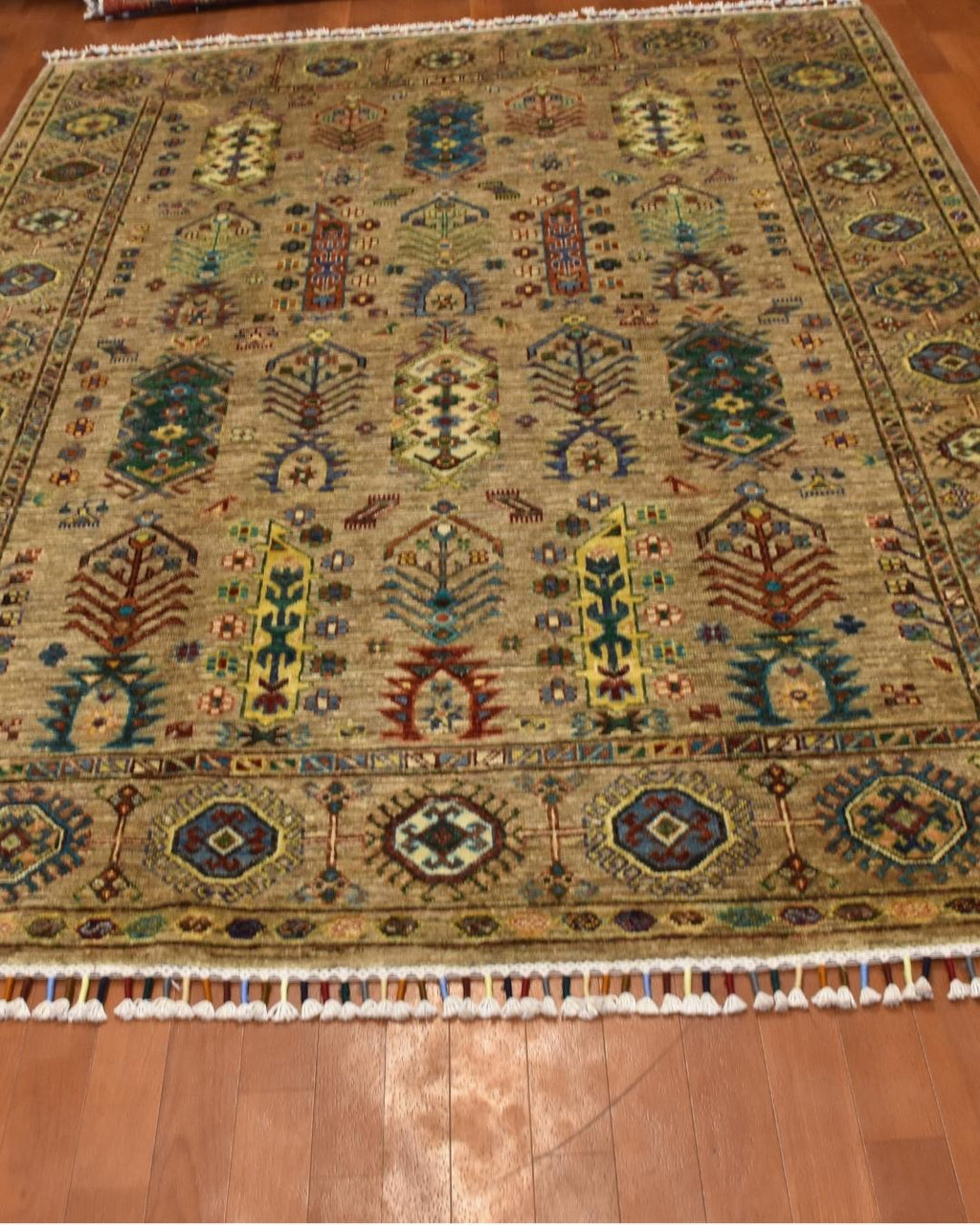 Sultani Hand-Knotted Wool Rug 5' 1" x 6' 9"