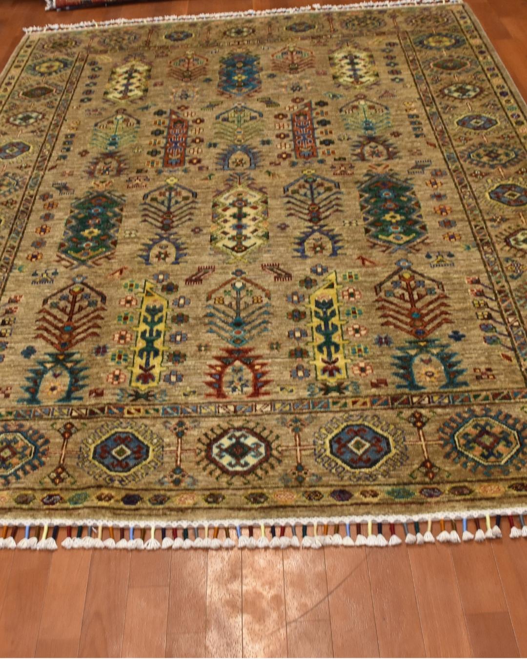 Sultani Hand-Knotted Wool Rug 5' 1" x 6' 9"