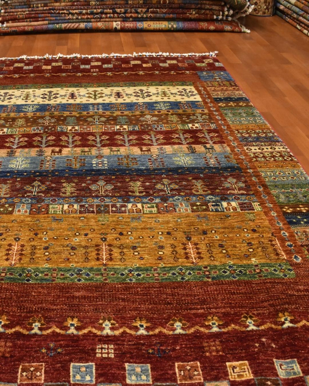 Sultani Hand-Knotted Wool Rug 4' x 6'