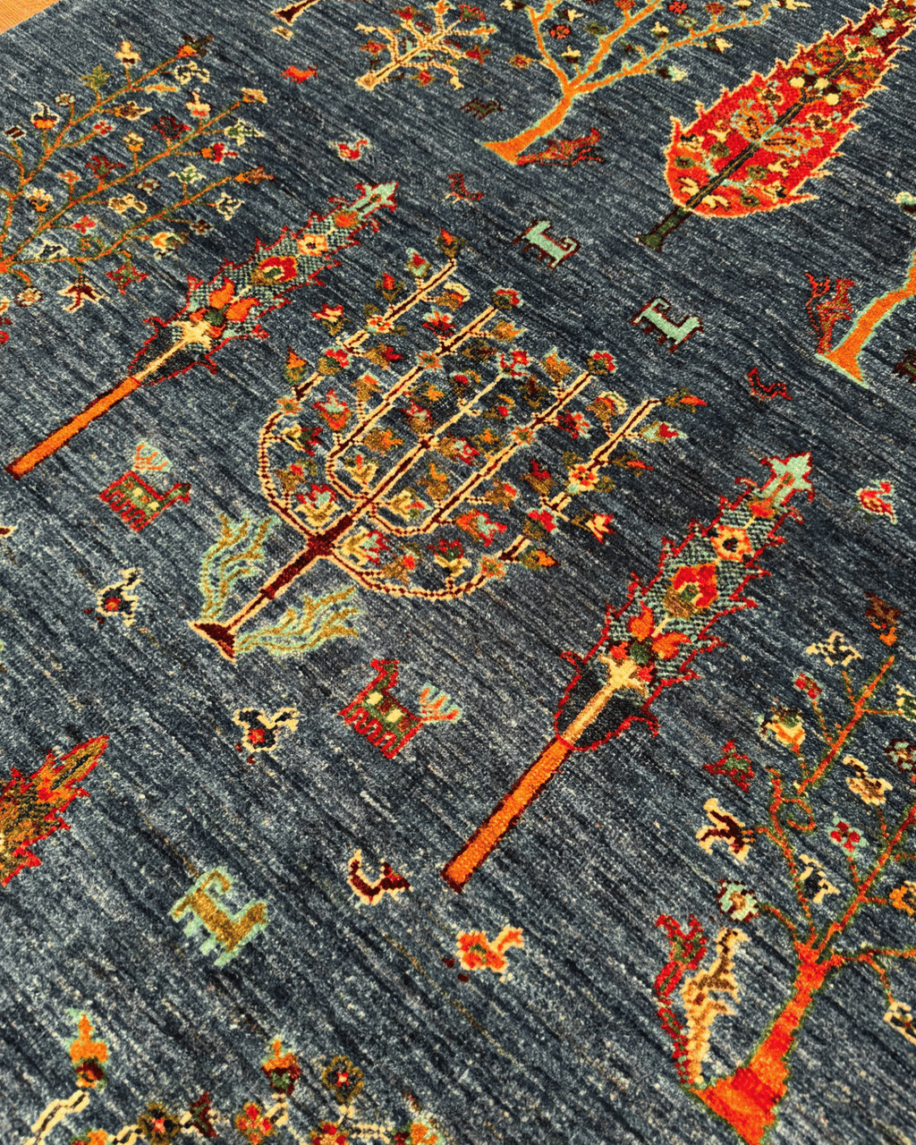 Sultani Hand-Knotted Wool Rug 4' 1" x 6' 1"