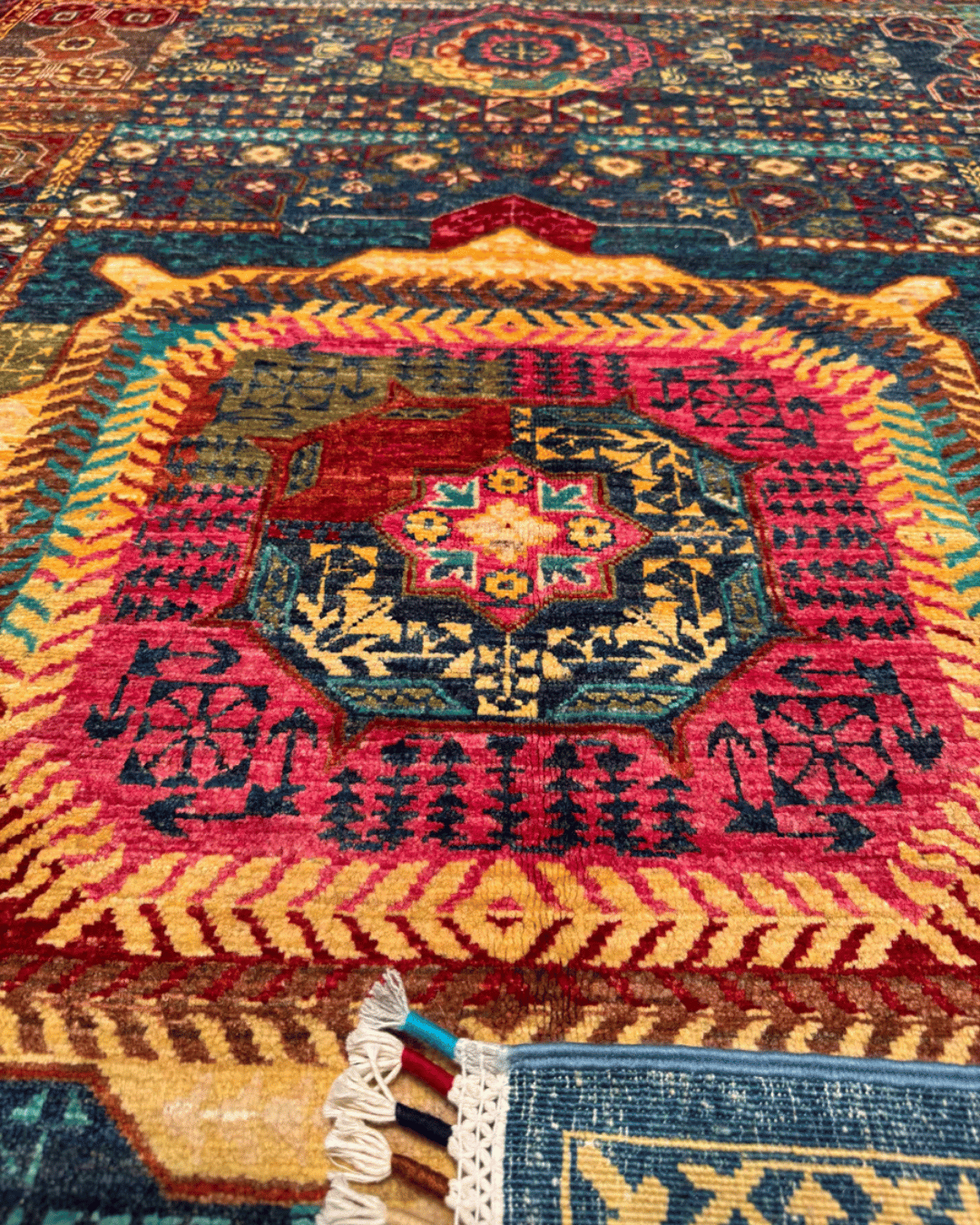 Mamluk Hand-Knotted Wool Rug 5' 7" x 7' 7"