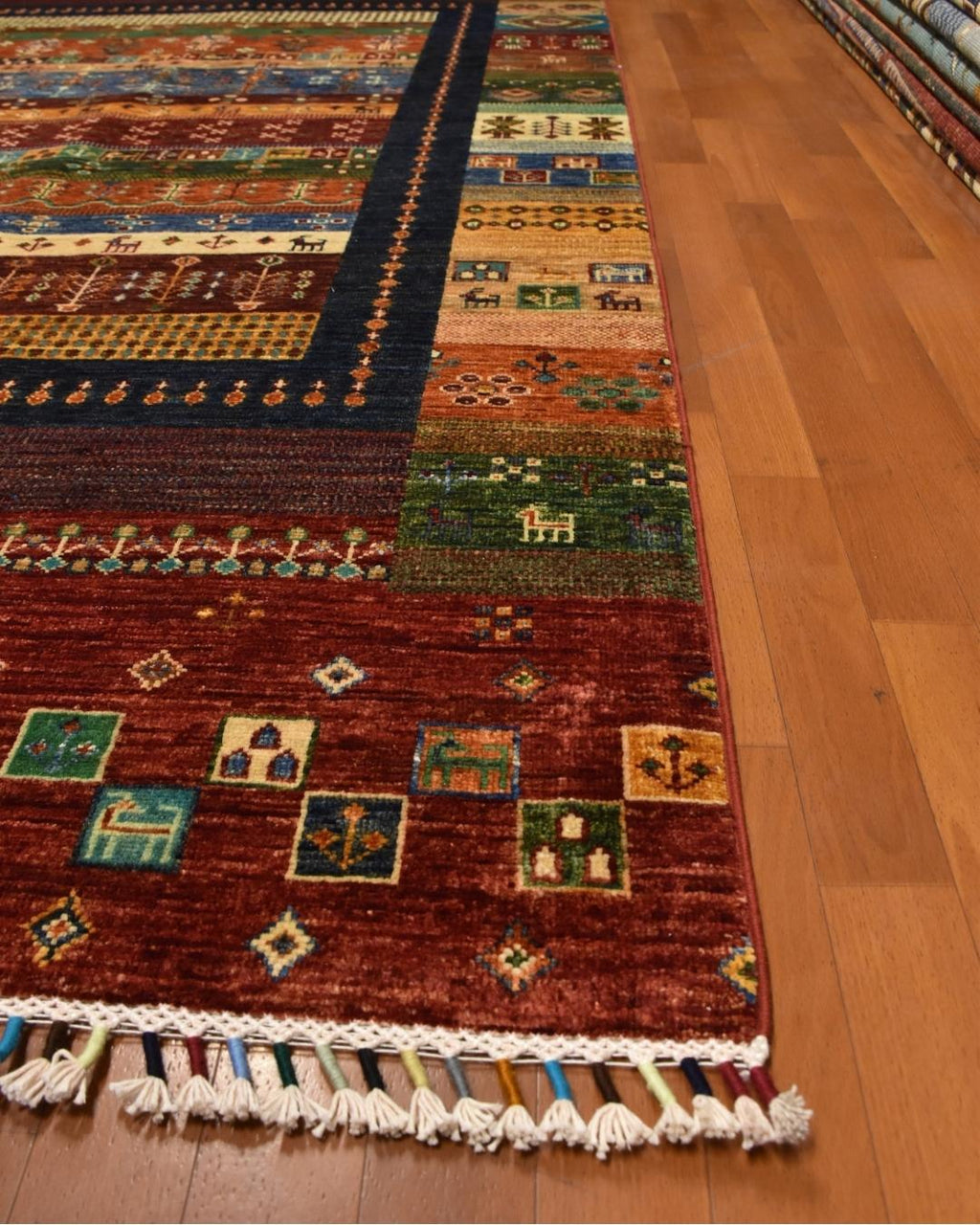 Sultani Hand-Knotted Wool Rug 5' 9" x 8'