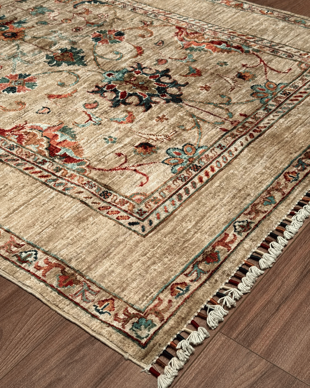 Sultani Hand-Knotted Wool Rug 4' 1" x 6' 2"