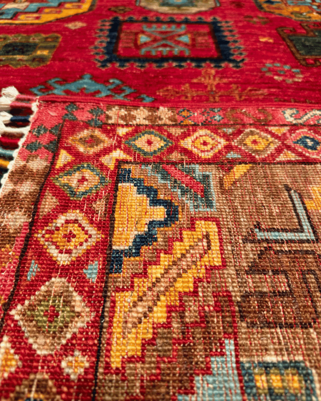 Veziri Hand-Knotted Wool Rug 5' 7" x 7' 8"