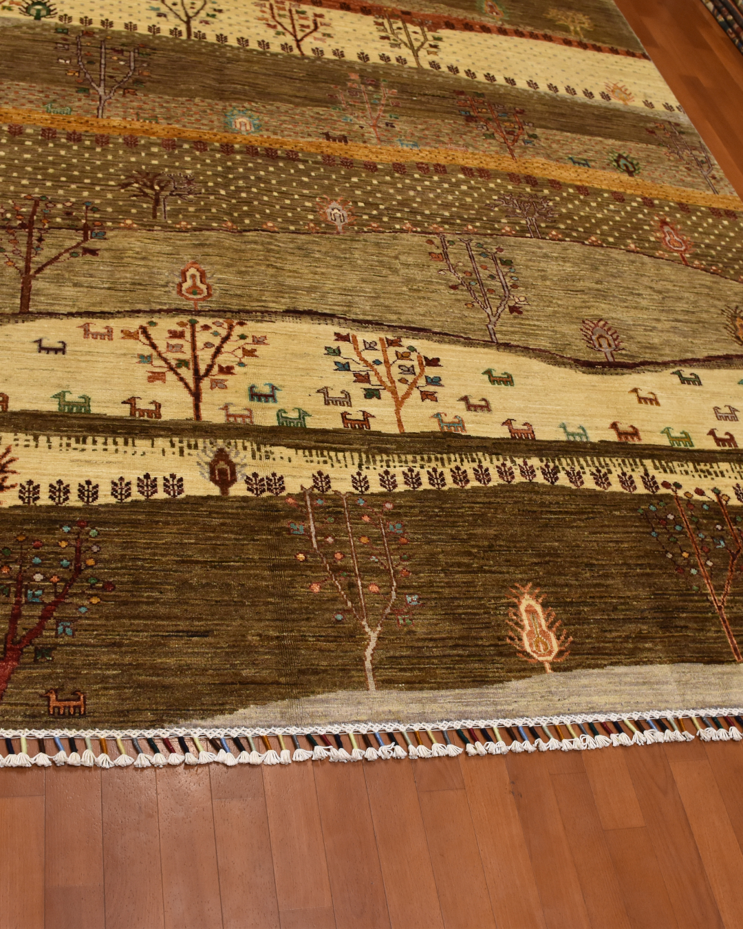 Sultani Hand-Knotted Wool Rug 5' 7" x 7' 7"