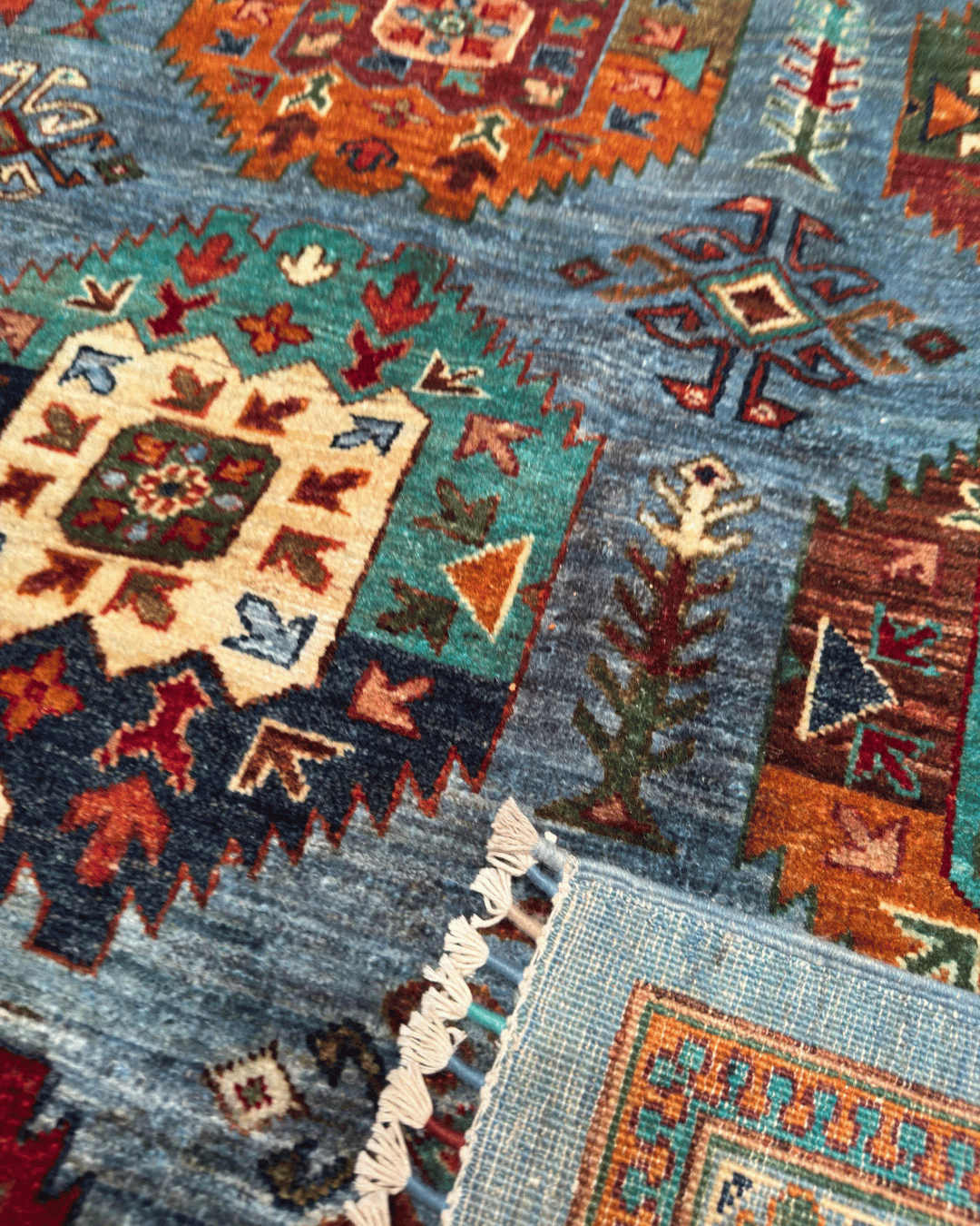 Veziri Hand-Knotted Wool Rug 9' x 12'