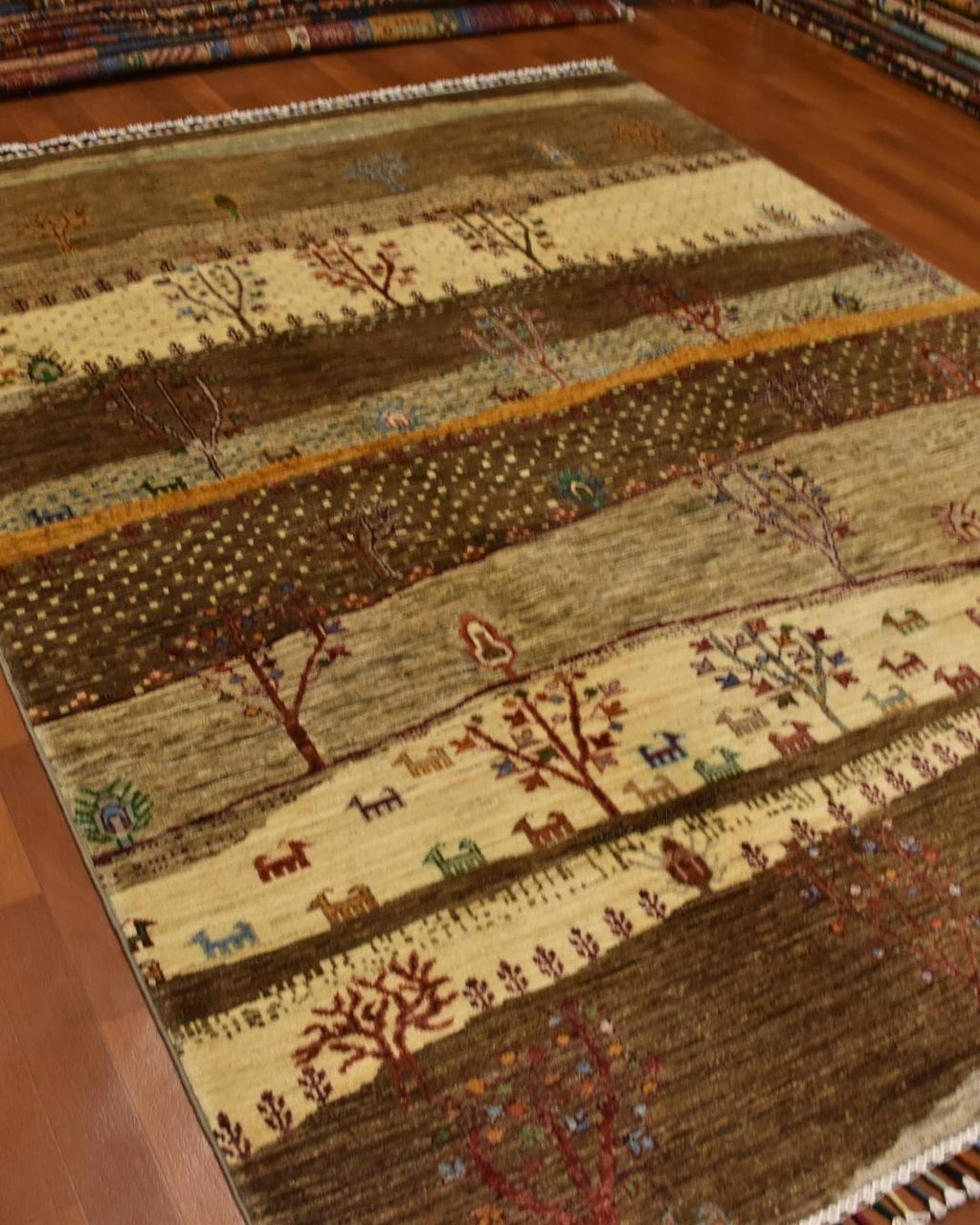 Sultani Hand-Knotted Wool Rug 5' x 6' 75"