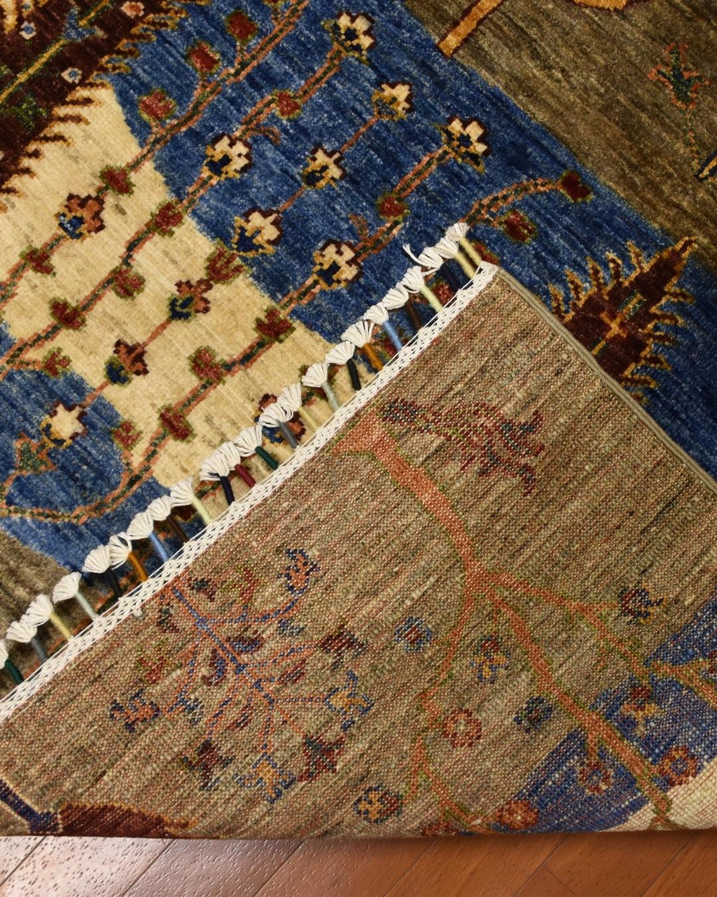 Sultani Hand-Knotted Wool Rug 4' x 6'