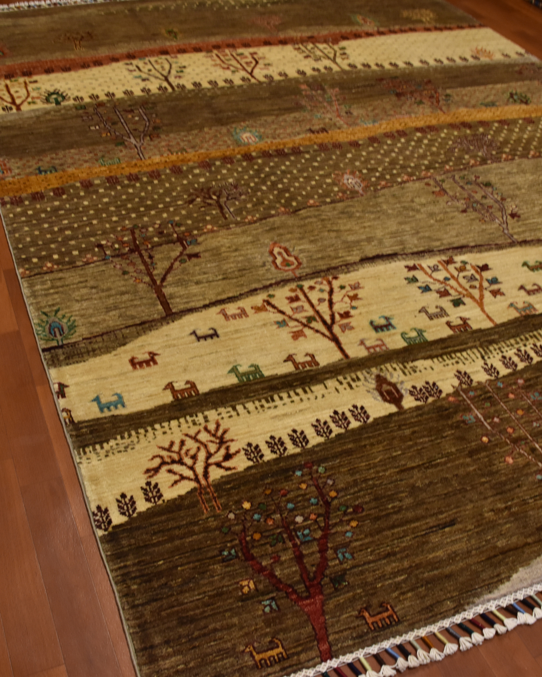 Sultani Hand-Knotted Wool Rug 5' 7" x 7' 7"