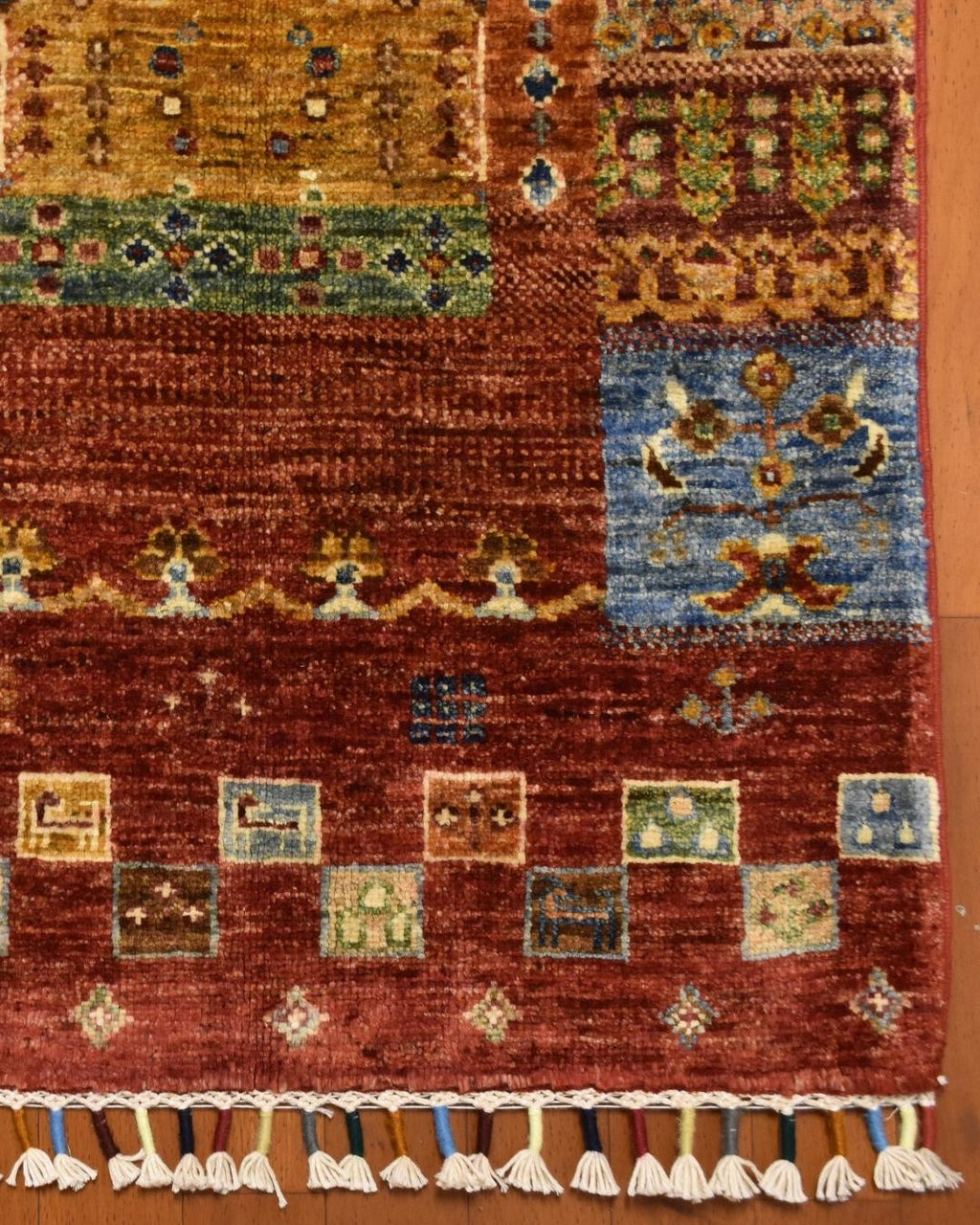 Sultani Hand-Knotted Wool Rug 4' x 6'