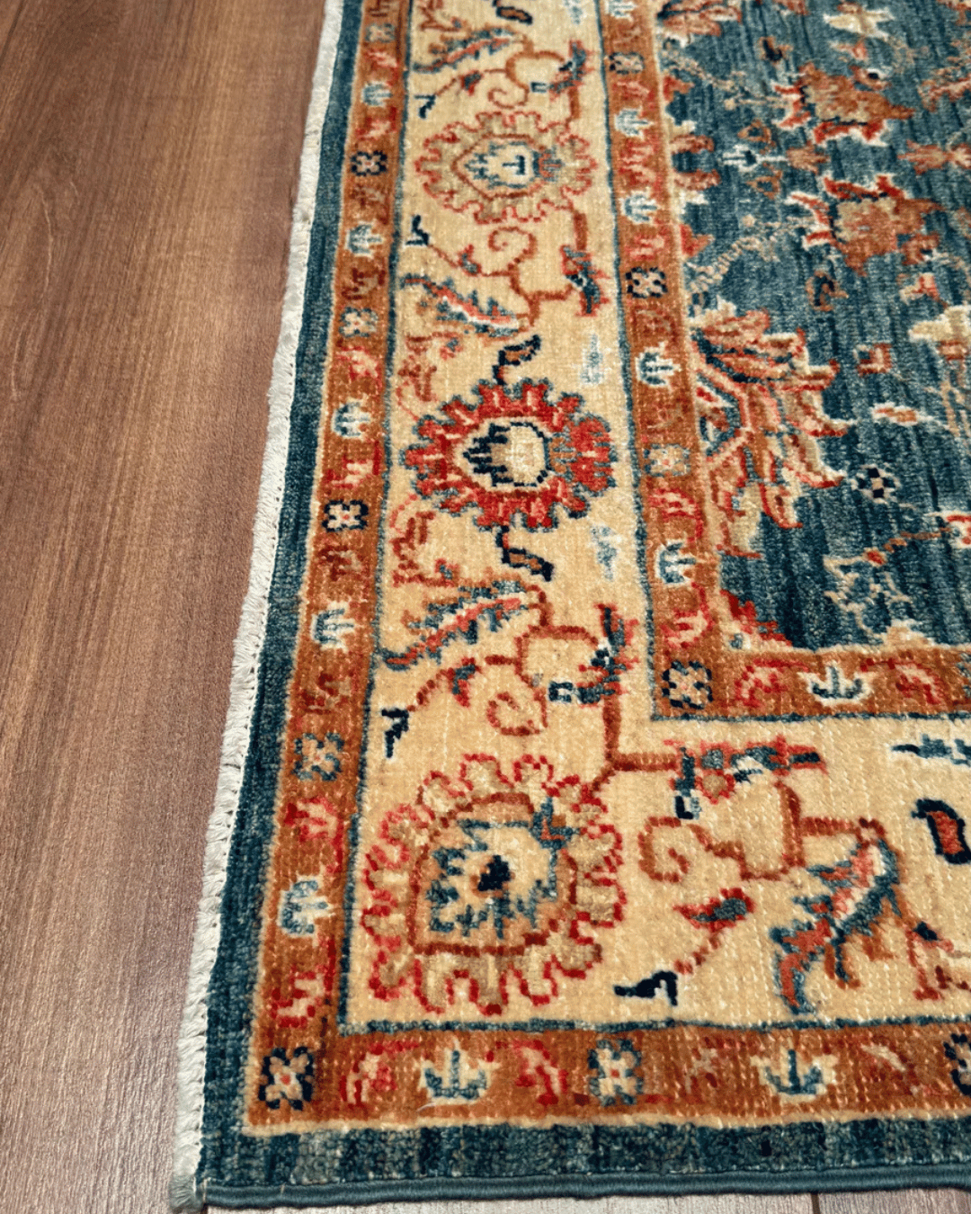 Ushak Hand-Knotted Wool Rug 3' x 5'