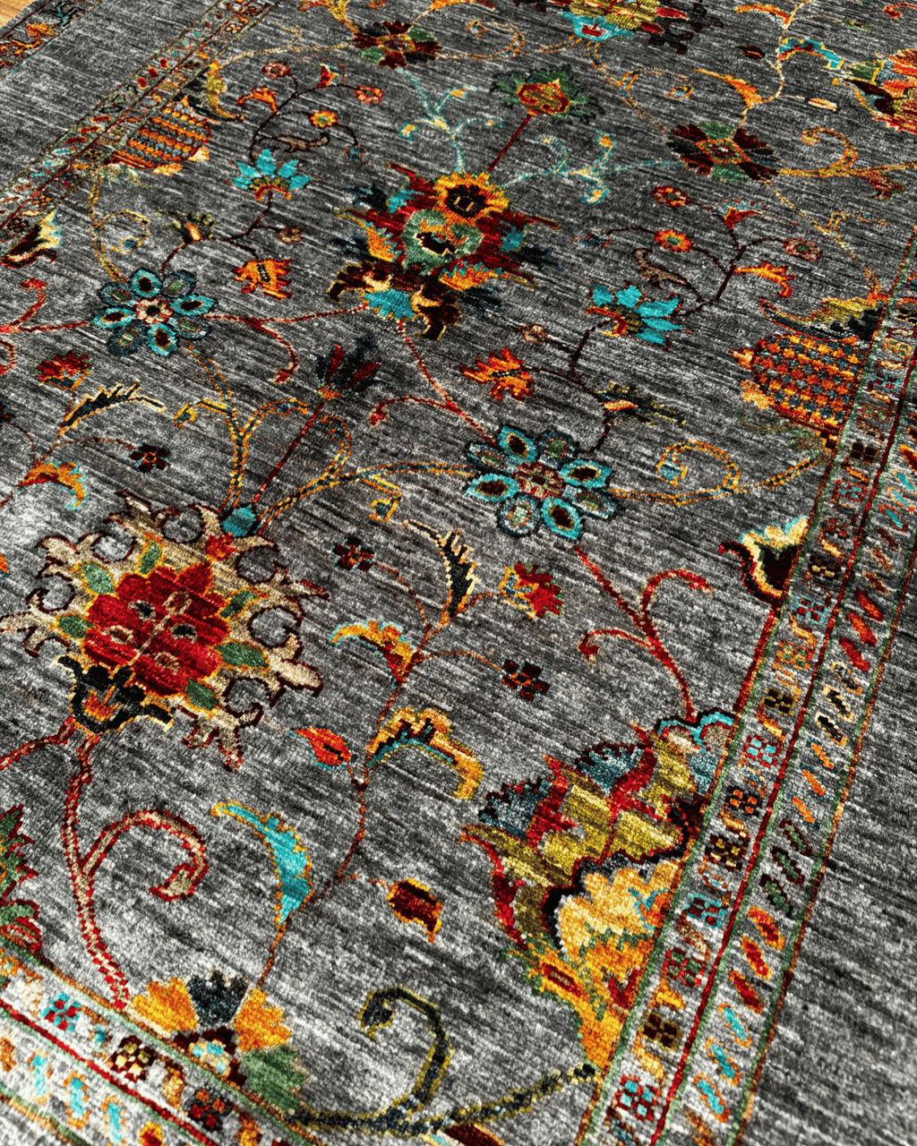 Sultani Hand-Knotted Wool Rug 4' x 6'