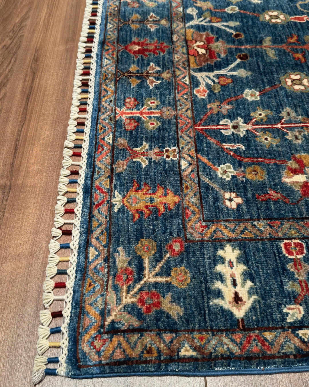 Sultani Hand-Knotted Wool Rug 4' x 6'