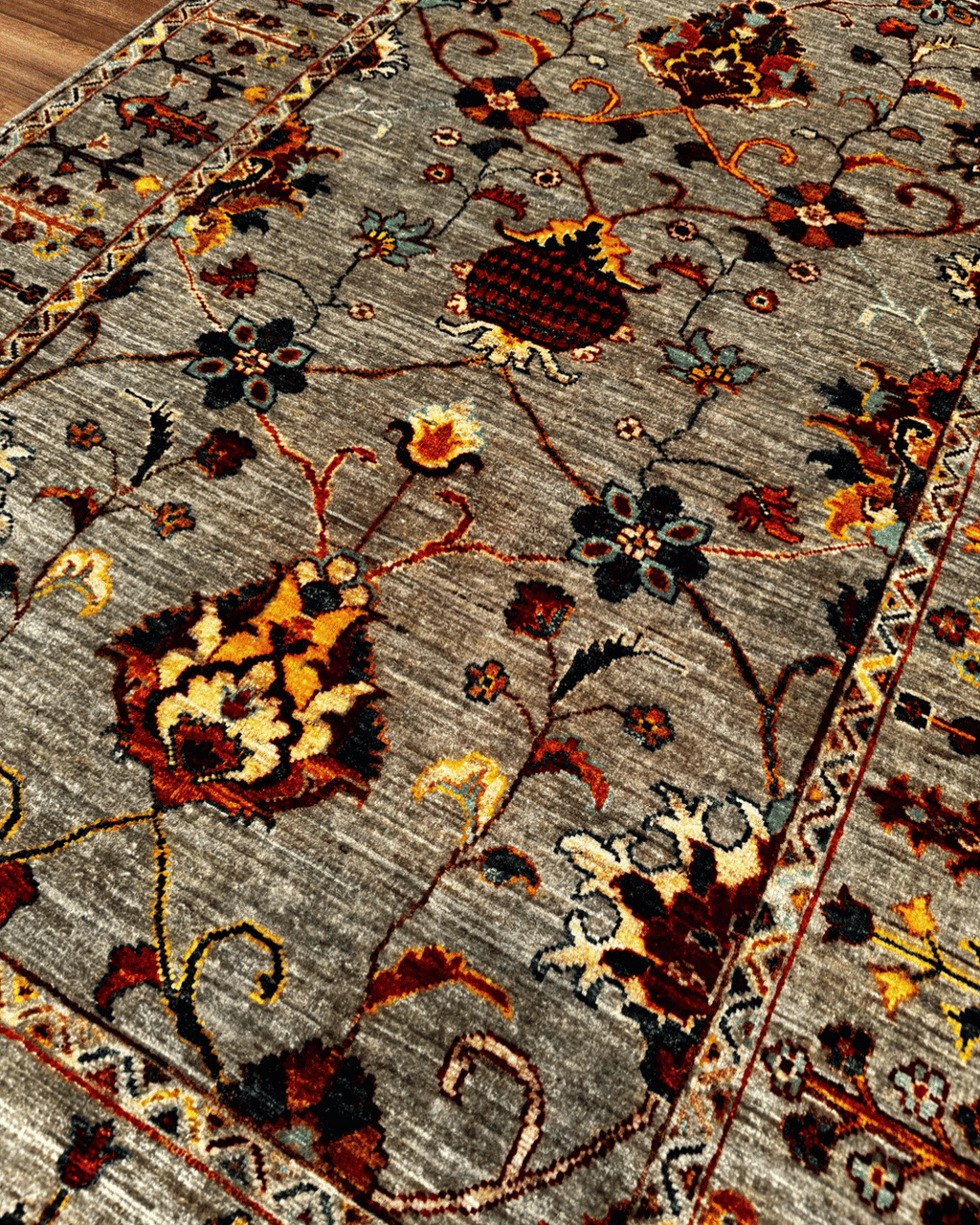 Sultani Hand-Knotted Wool Rug 4' x 6'