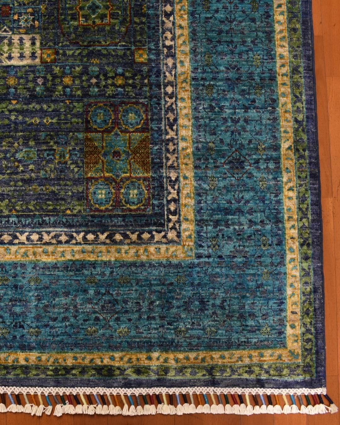Mamluk Hand-Knotted Wool Rug 4' 9" x 6' 8"