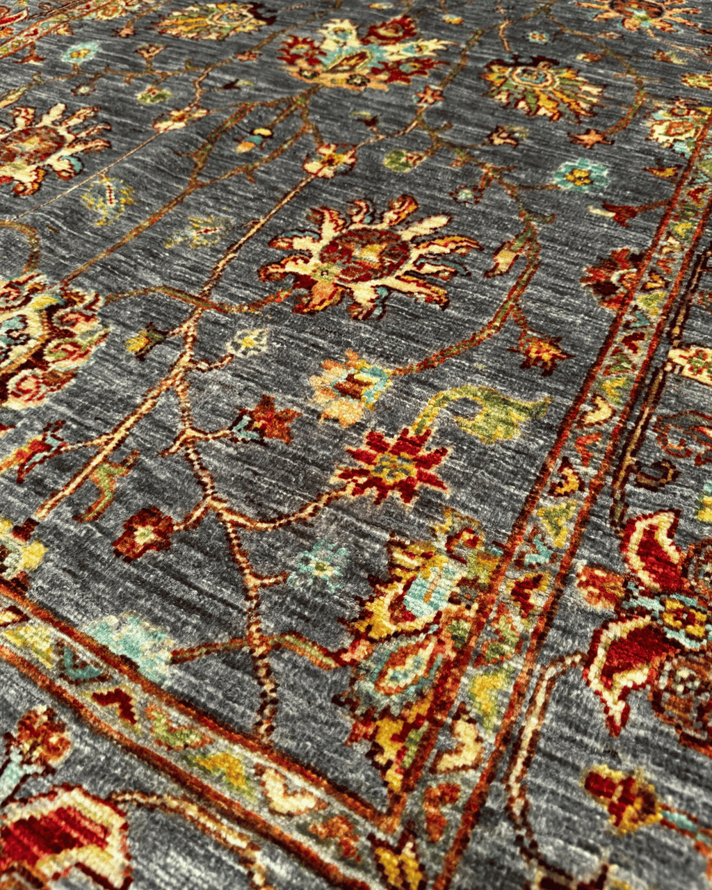 Sultani Hand-Knotted Wool Rug 4' x 6'