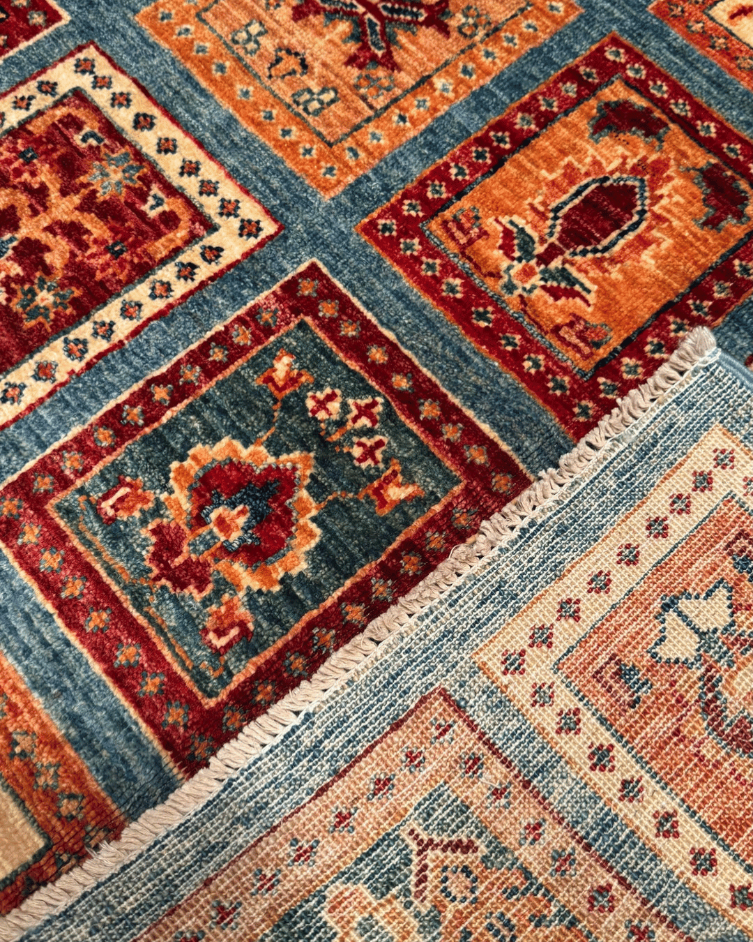 Sultani Hand-Knotted Wool Rug 3' 9" x 5' 5"