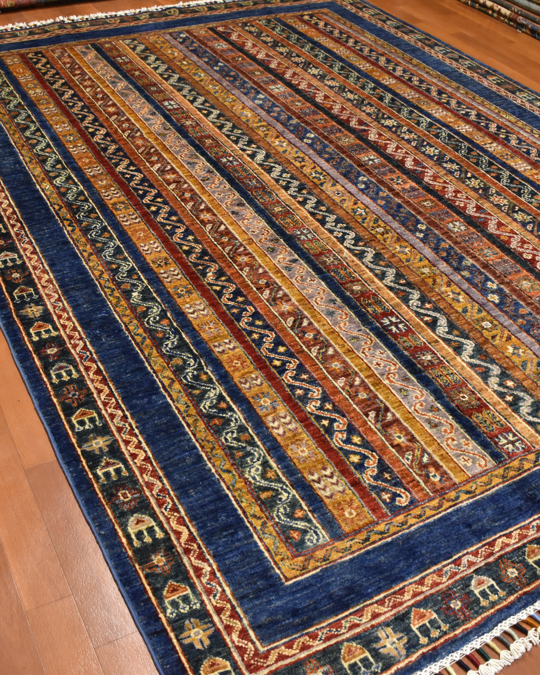 Sultani Hand-Knotted Wool Rug 5' 5" x 7' 6"