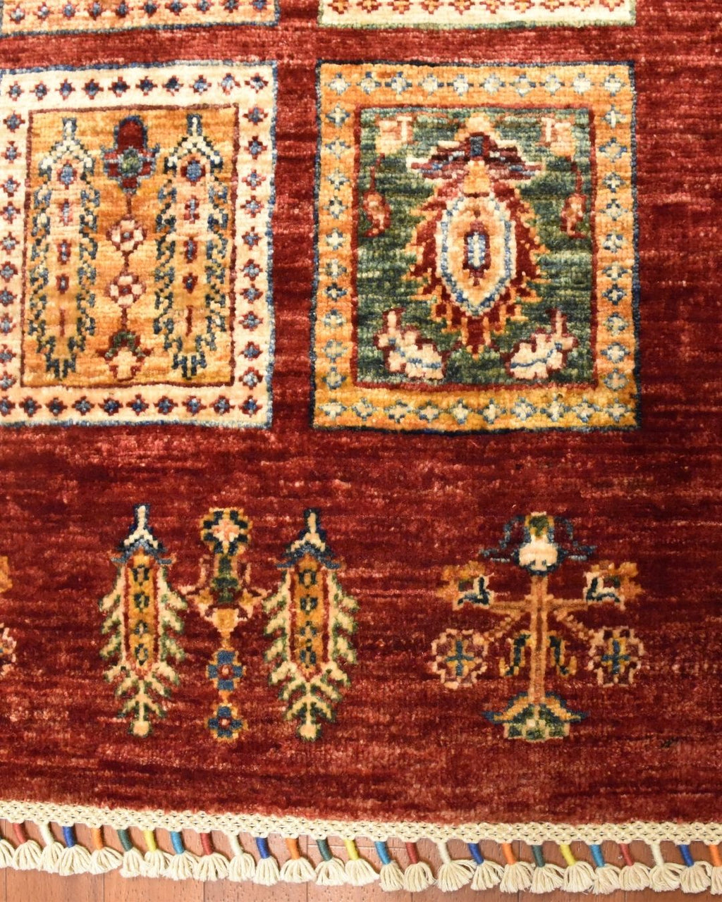 Veziri Hand-Knotted Wool Rug 5' 7" x 7' 9"