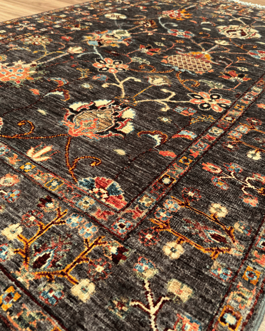 Sultani Hand-Knotted Wool Rug 4' x 6'