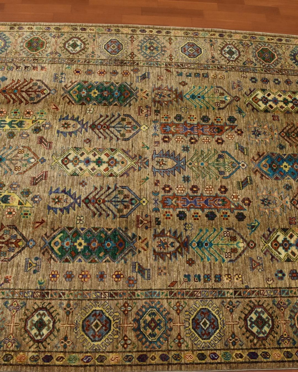 Sultani Hand-Knotted Wool Rug 5' 1" x 6' 9"