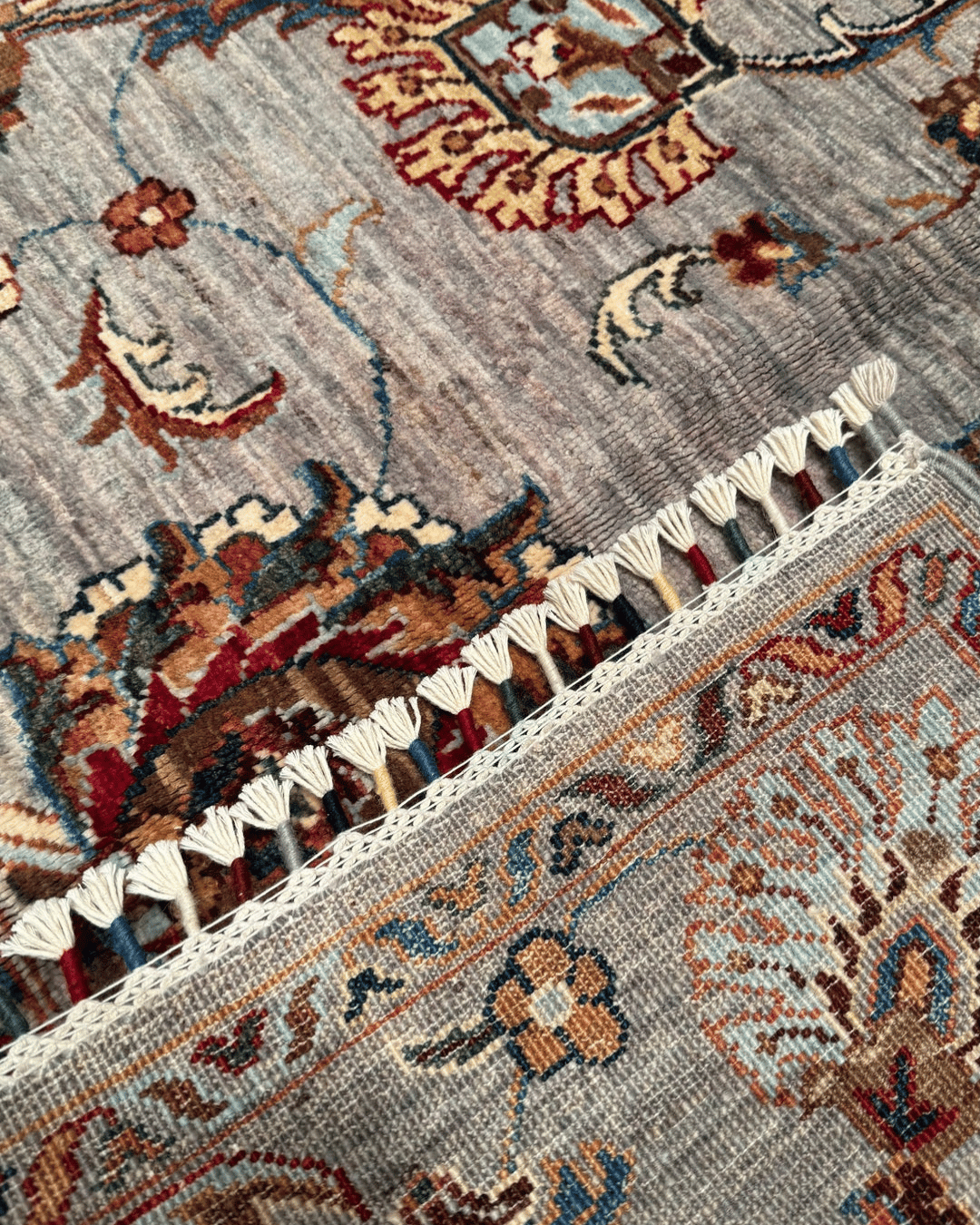 Sultani Hand-Knotted Wool Rug 4' x 6'