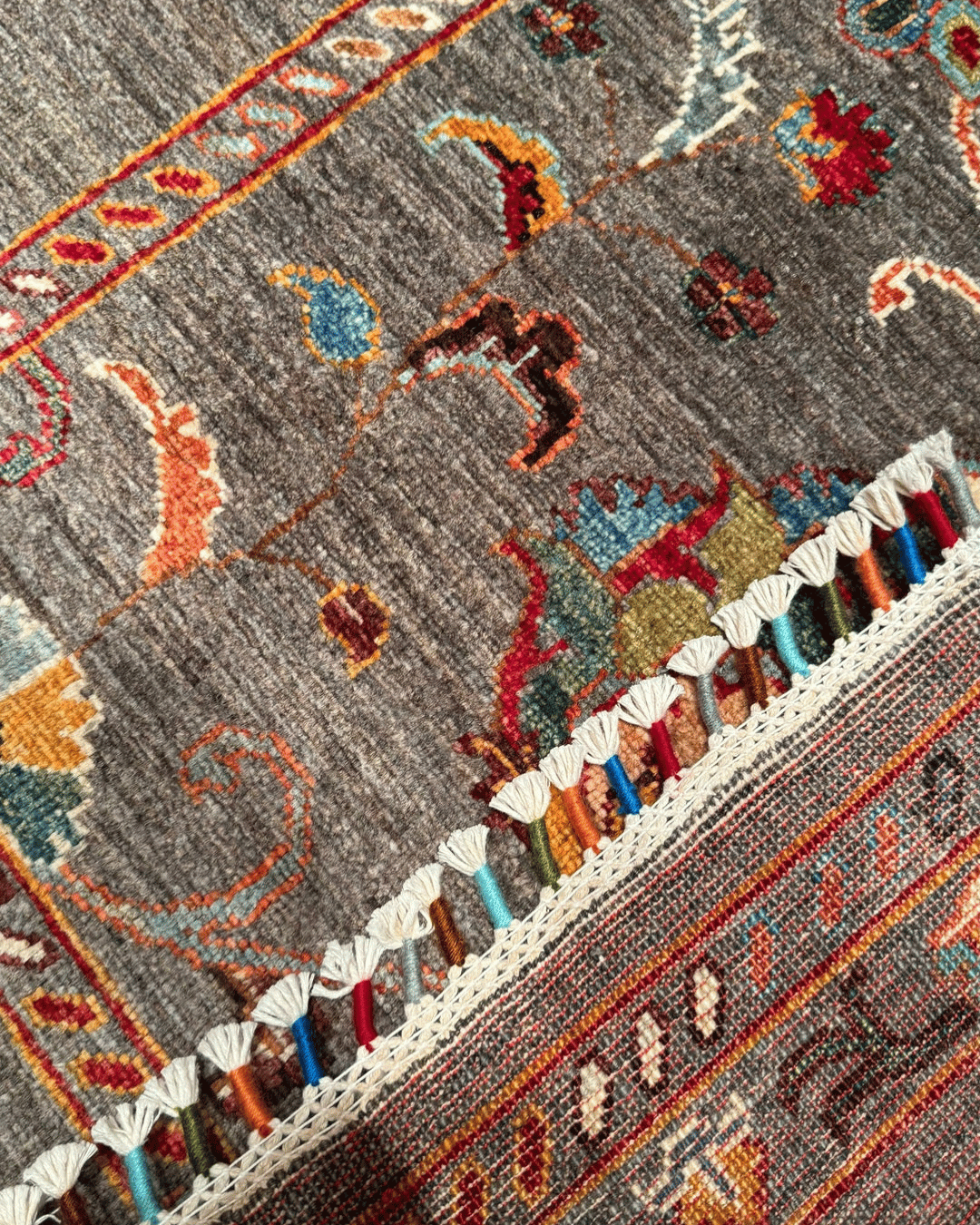 Sultani Hand-Knotted Wool Rug 3' 5" x 5' 1"