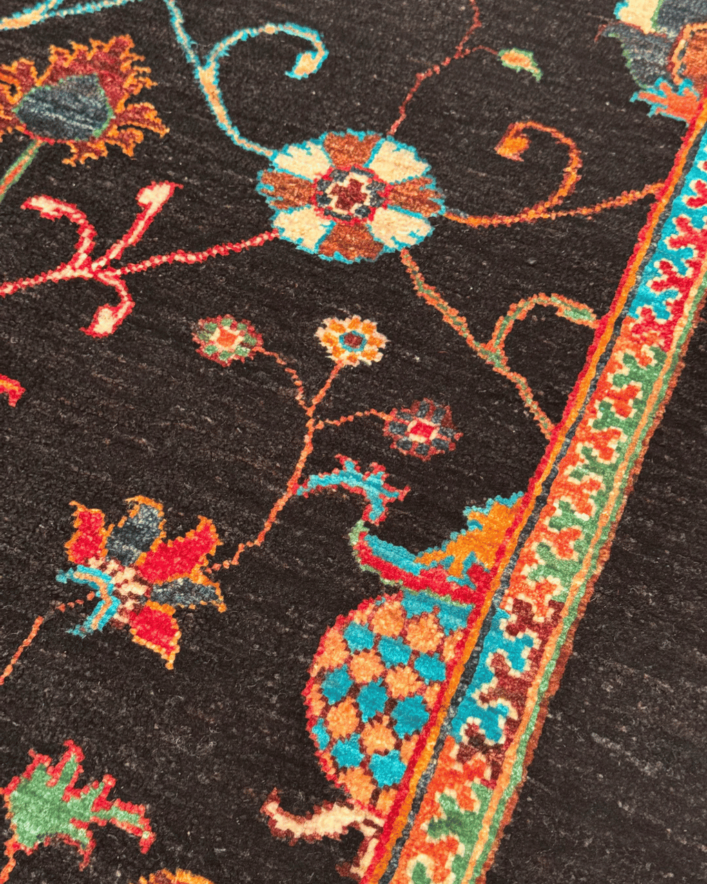 Sultani Hand-Knotted Wool Rug 3' 2" x 4' 8"