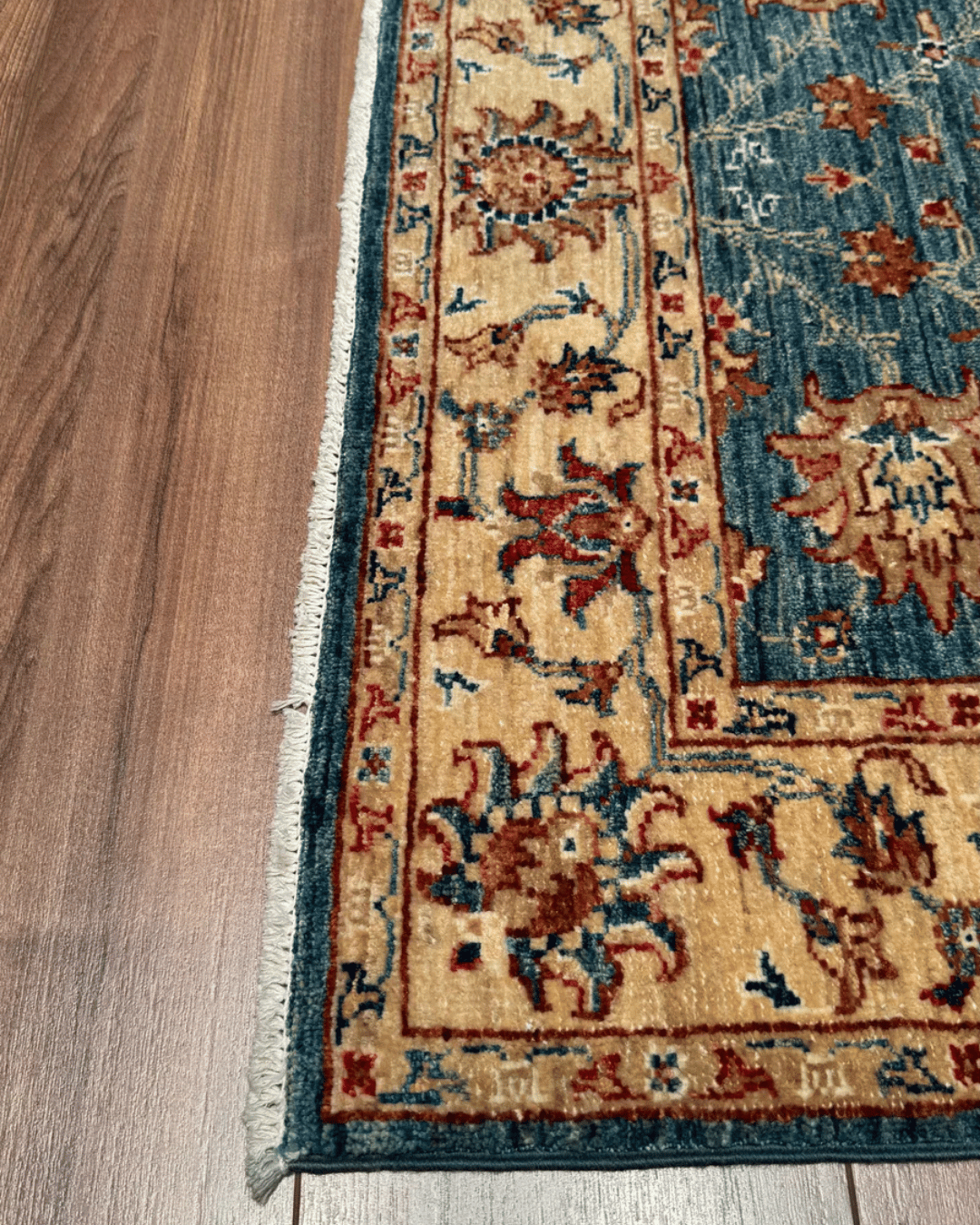 Ushak Hand-Knotted Wool Rug 3' x 5'
