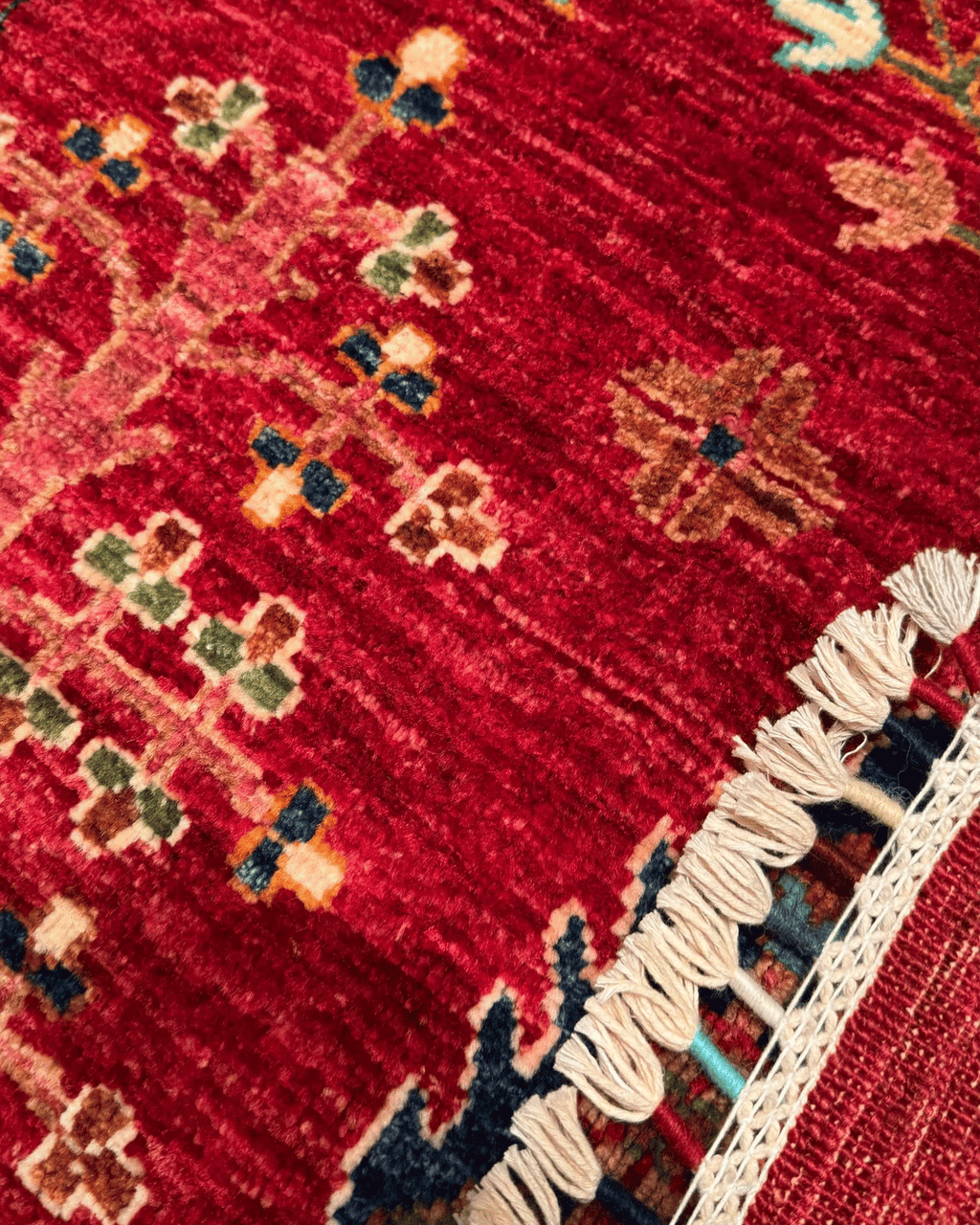 Sultani Hand-Knotted Wool Rug 4' x 6'