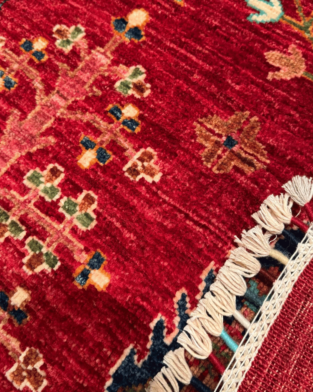 Sultani Hand-Knotted Wool Rug 4' x 6'