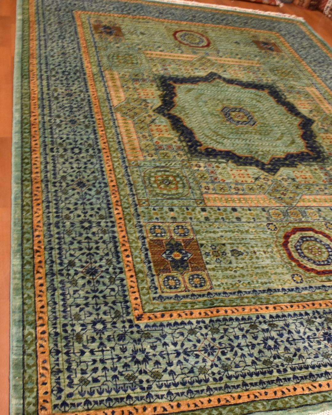 Mamluk Hand-Knotted Wool Rug 5' 9" x 7' 9"