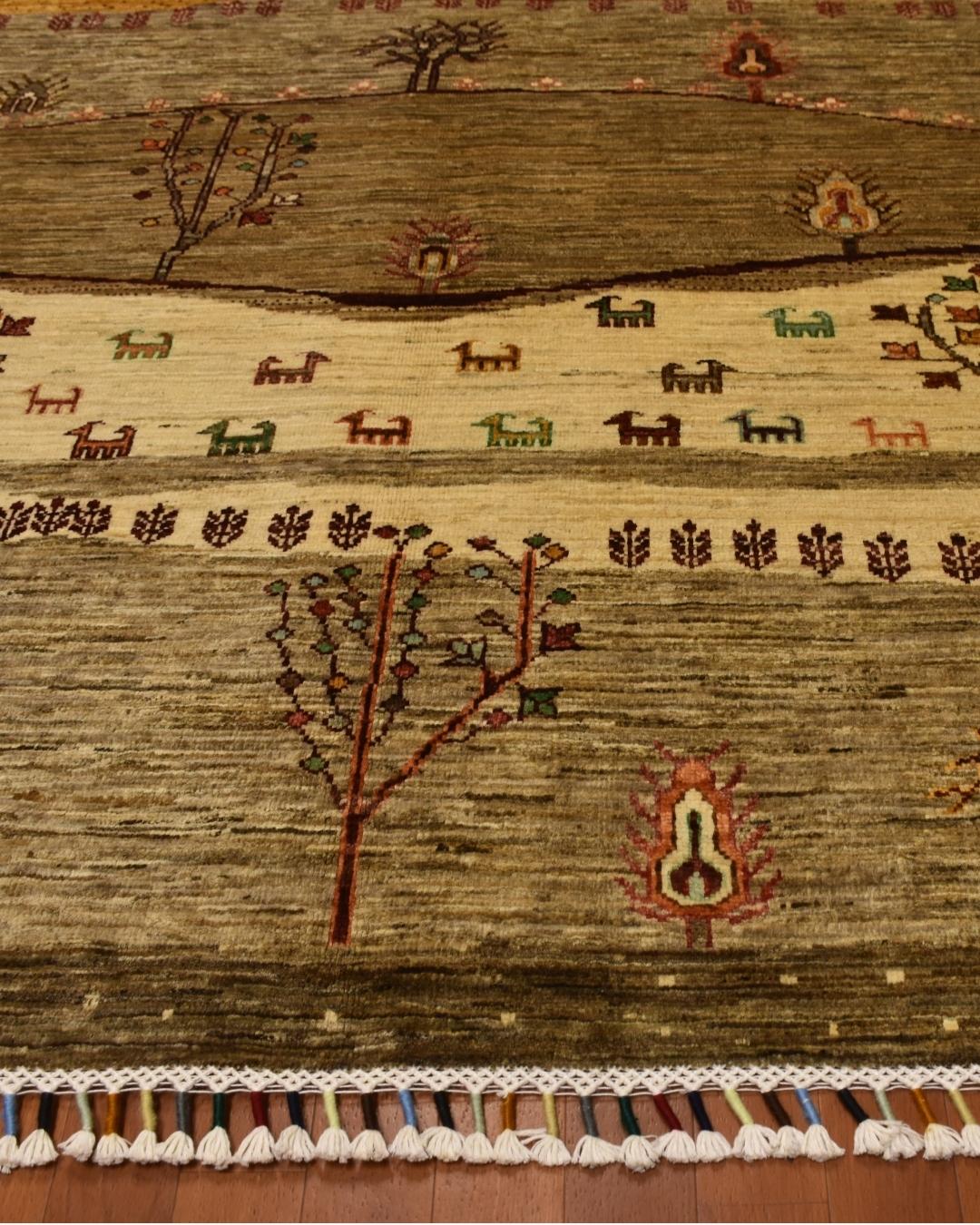 Sultani Hand-Knotted Wool Rug 5' x 8'