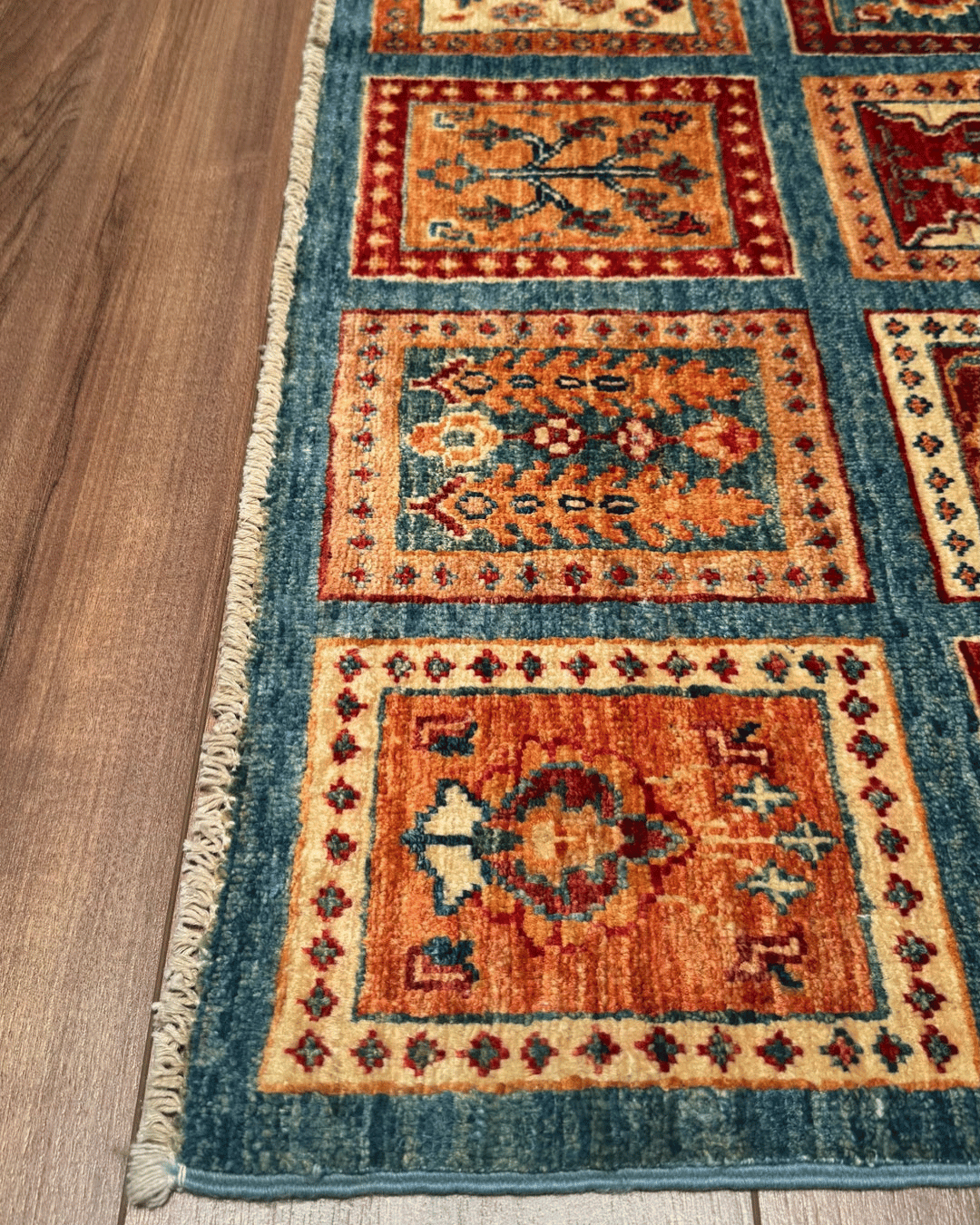 Sultani Hand-Knotted Wool Rug 3' 9" x 5' 5"