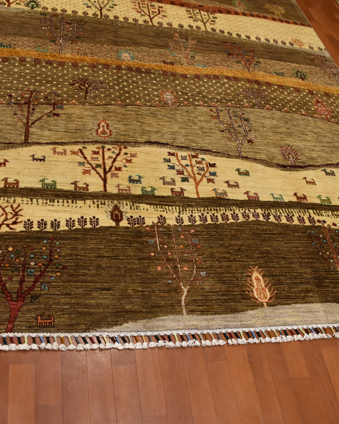 Sultani Hand-Knotted Wool Rug 5' 7" x 7' 7"