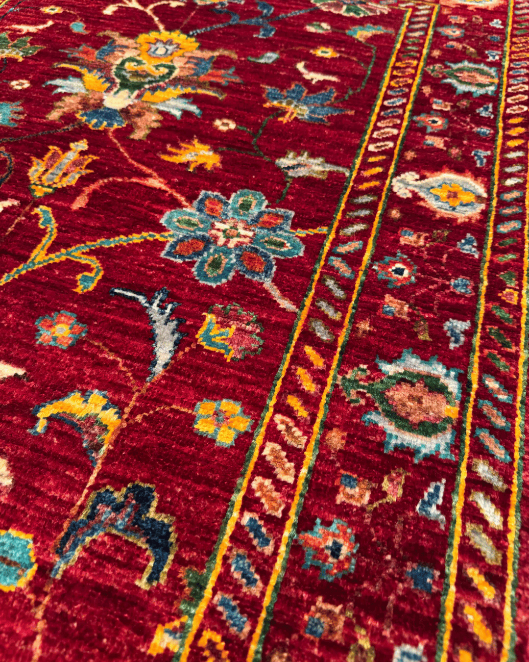 Sultani Hand-Knotted Wool Rug 2' 6" x 3' 9"