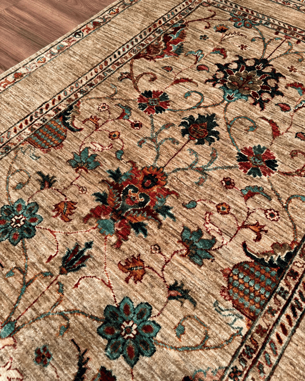 Sultani Hand-Knotted Wool Rug 4' 1" x 6' 2"