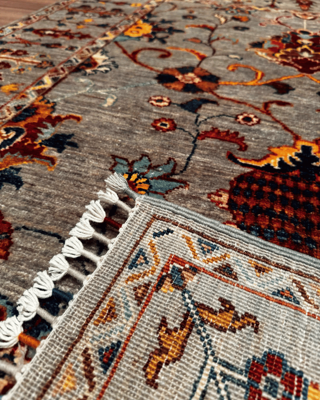 Sultani Hand-Knotted Wool Rug 4' x 6'