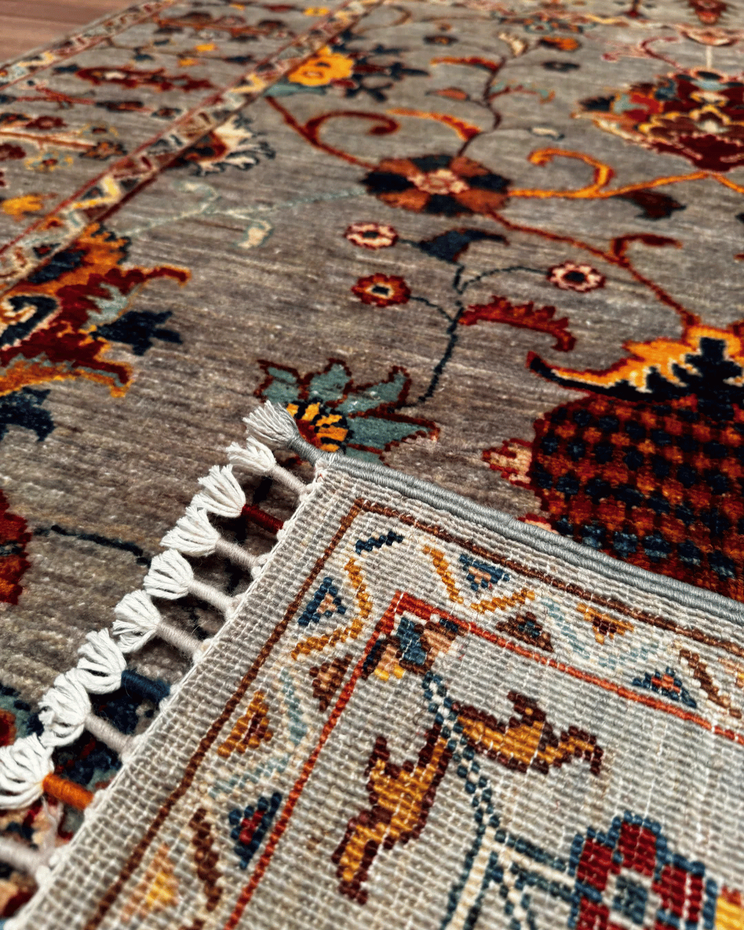 Sultani Hand-Knotted Wool Rug 4' x 6'