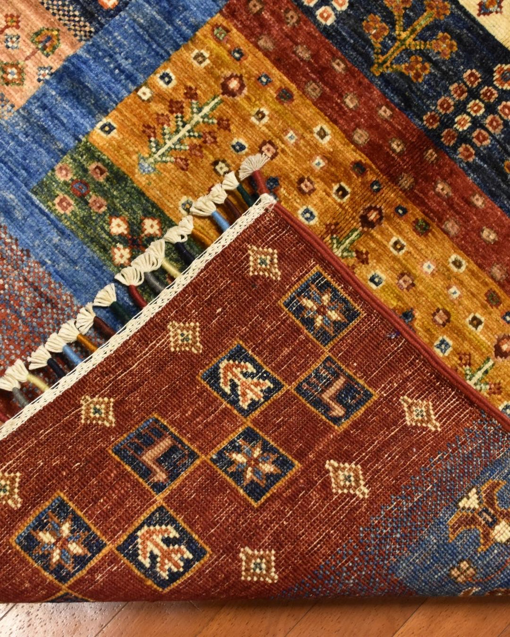 Sultani Hand-Knotted Wool Rug 2' 7" x 4' 5"