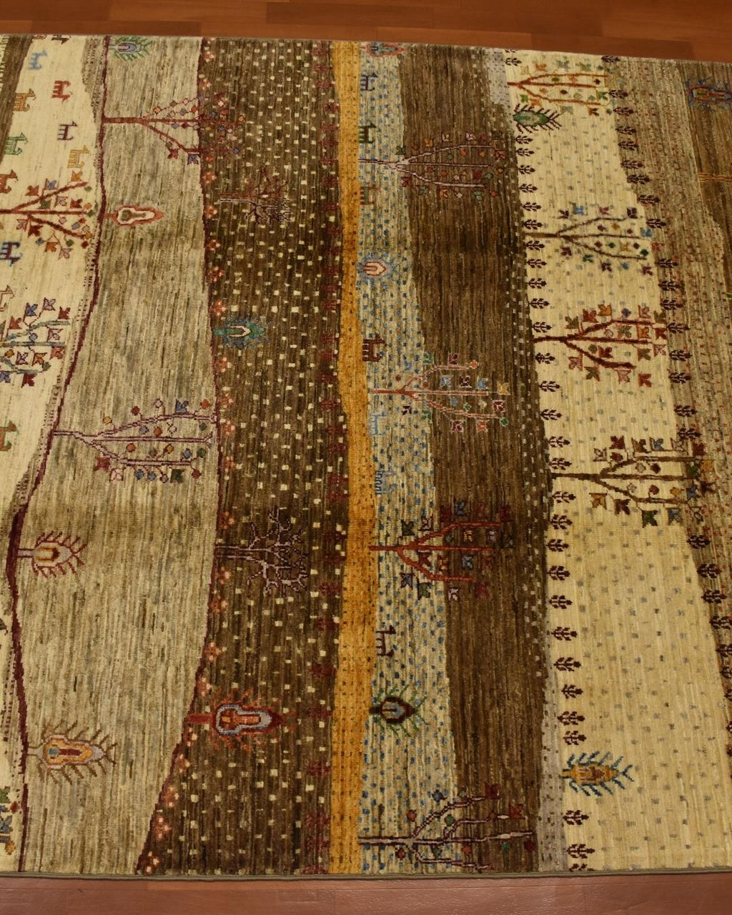 Sultani Hand-Knotted Wool Rug 5' x 6' 75"