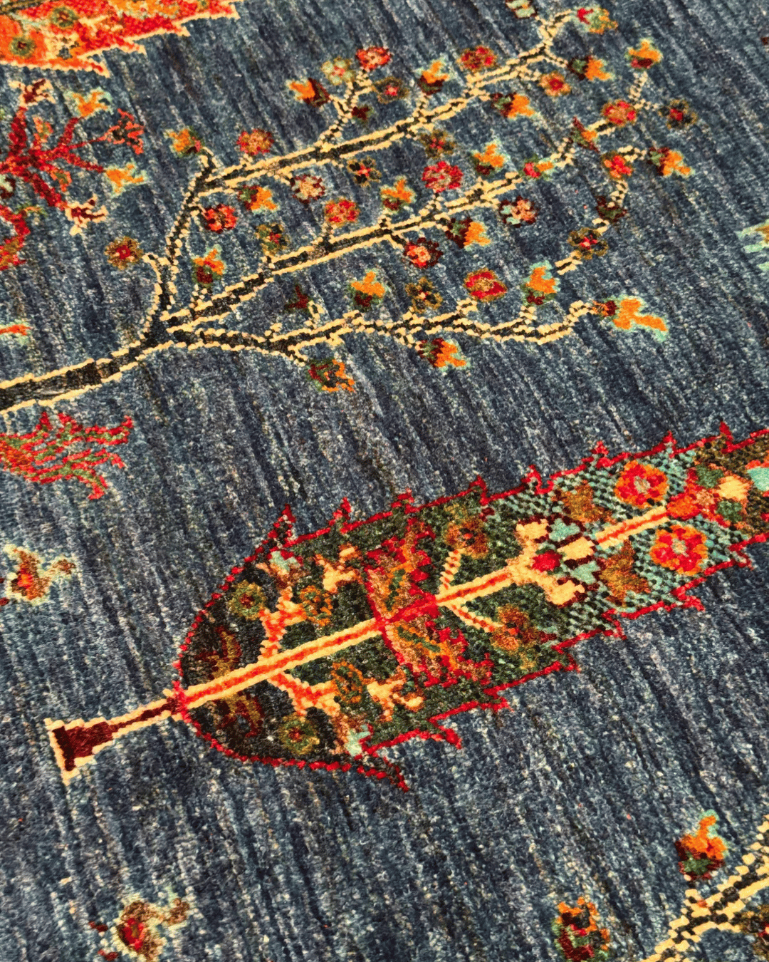 Sultani Hand-Knotted Wool Rug 4' 1" x 6' 1"