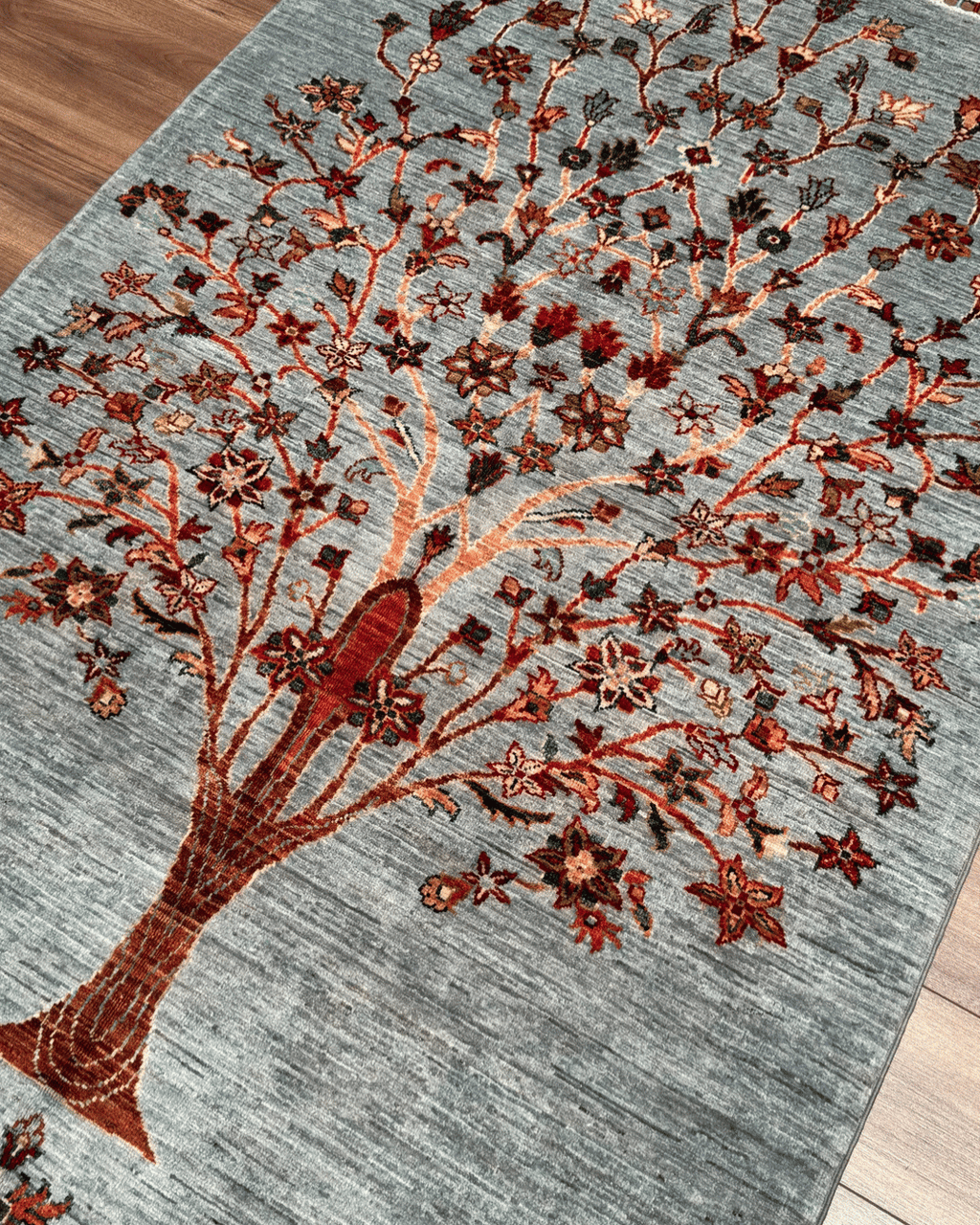 Sultani Hand-Knotted Wool Rug 4' 1" x 6' 1"