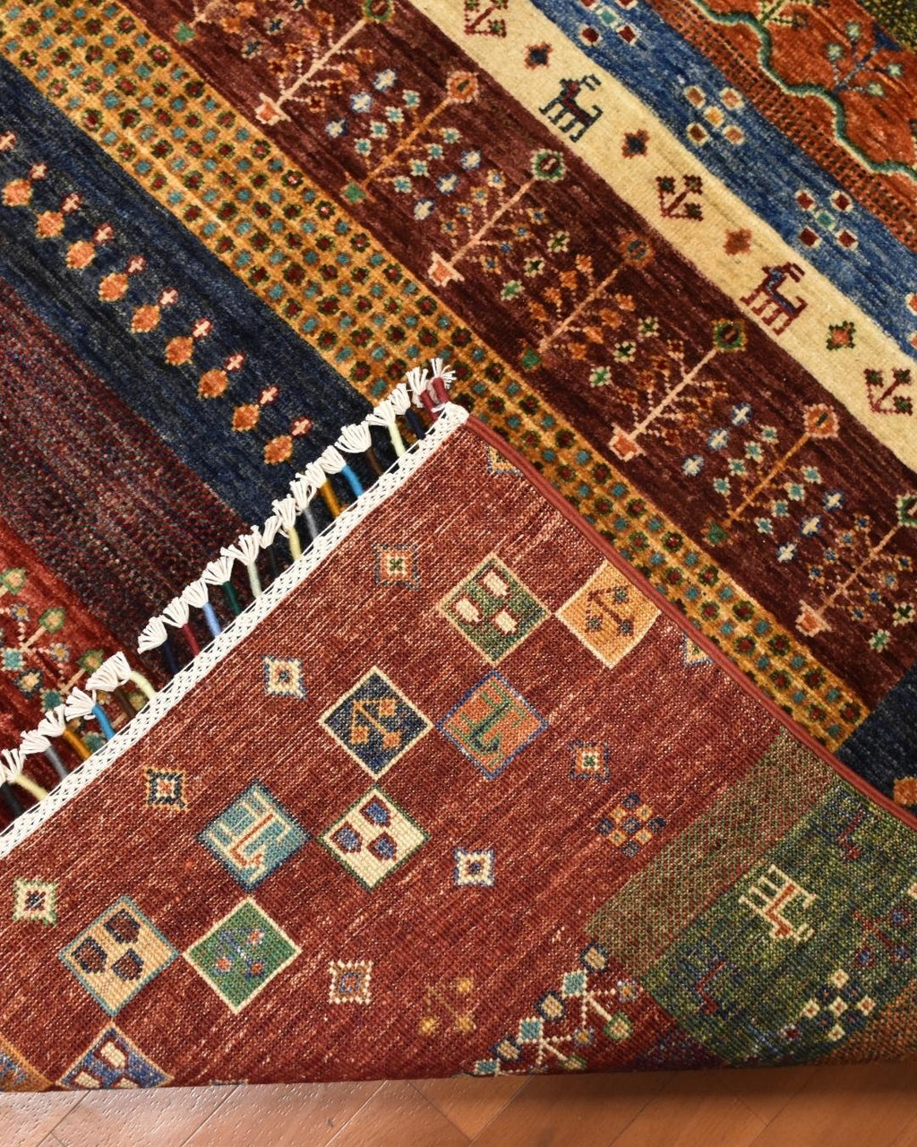 Sultani Hand-Knotted Wool Rug 5' 9" x 8'