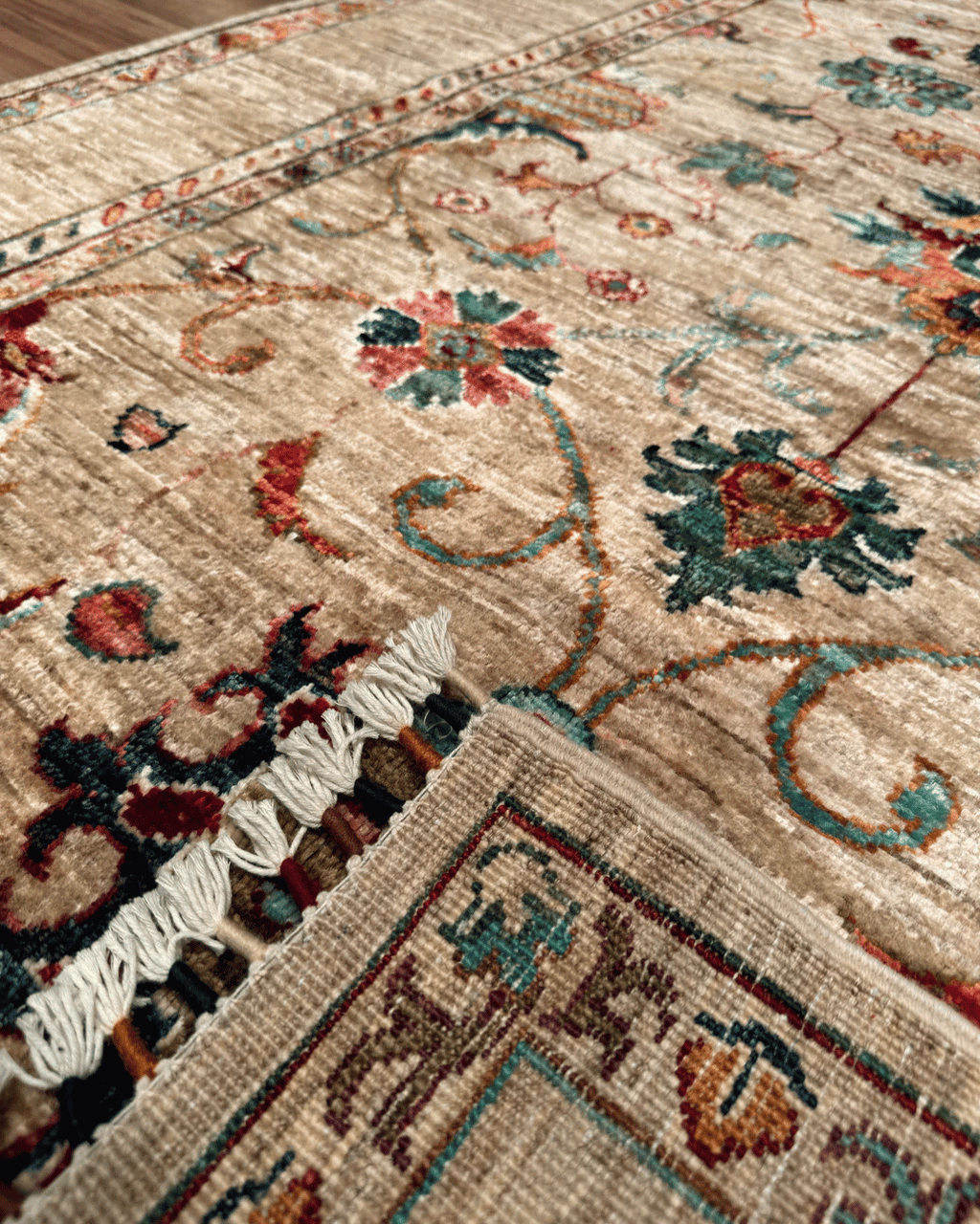 Sultani Hand-Knotted Wool Rug 4' 1" x 6' 2"