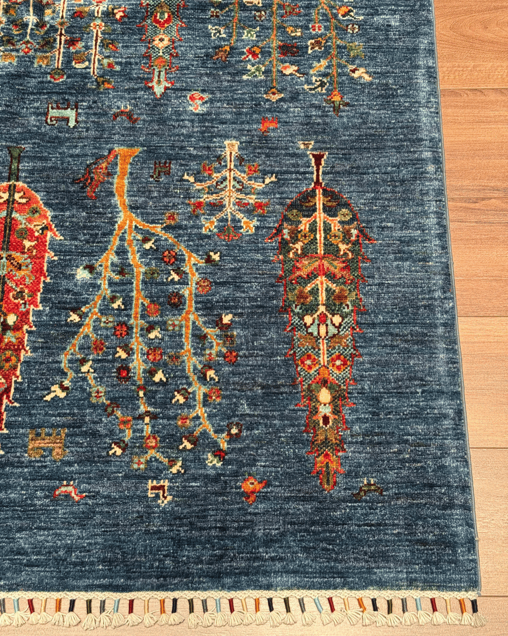Sultani Hand-Knotted Wool Rug 4' 1" x 6' 1"