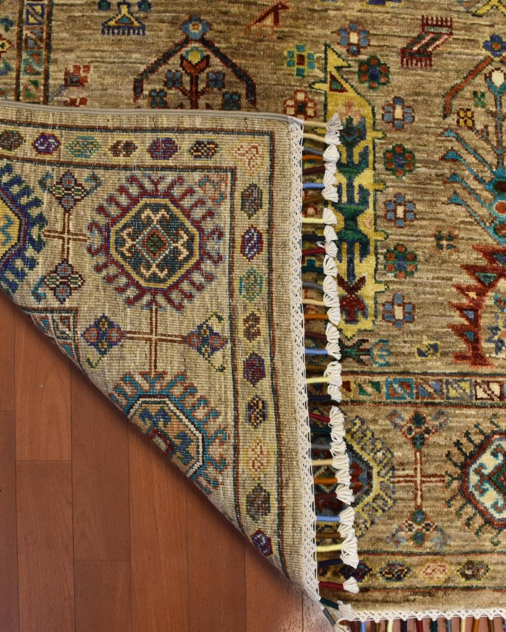 Sultani Hand-Knotted Wool Rug 5' 1" x 6' 9"