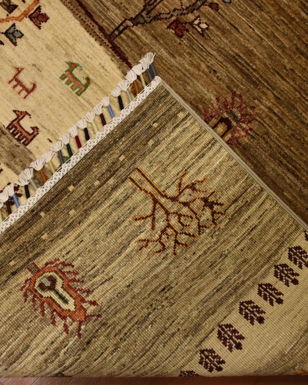 Sultani Hand-Knotted Wool Rug 5' x 8'