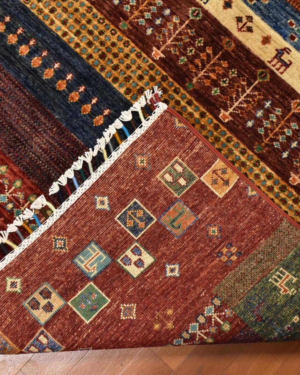 Sultani Hand-Knotted Wool Rug 5' 9" x 8'