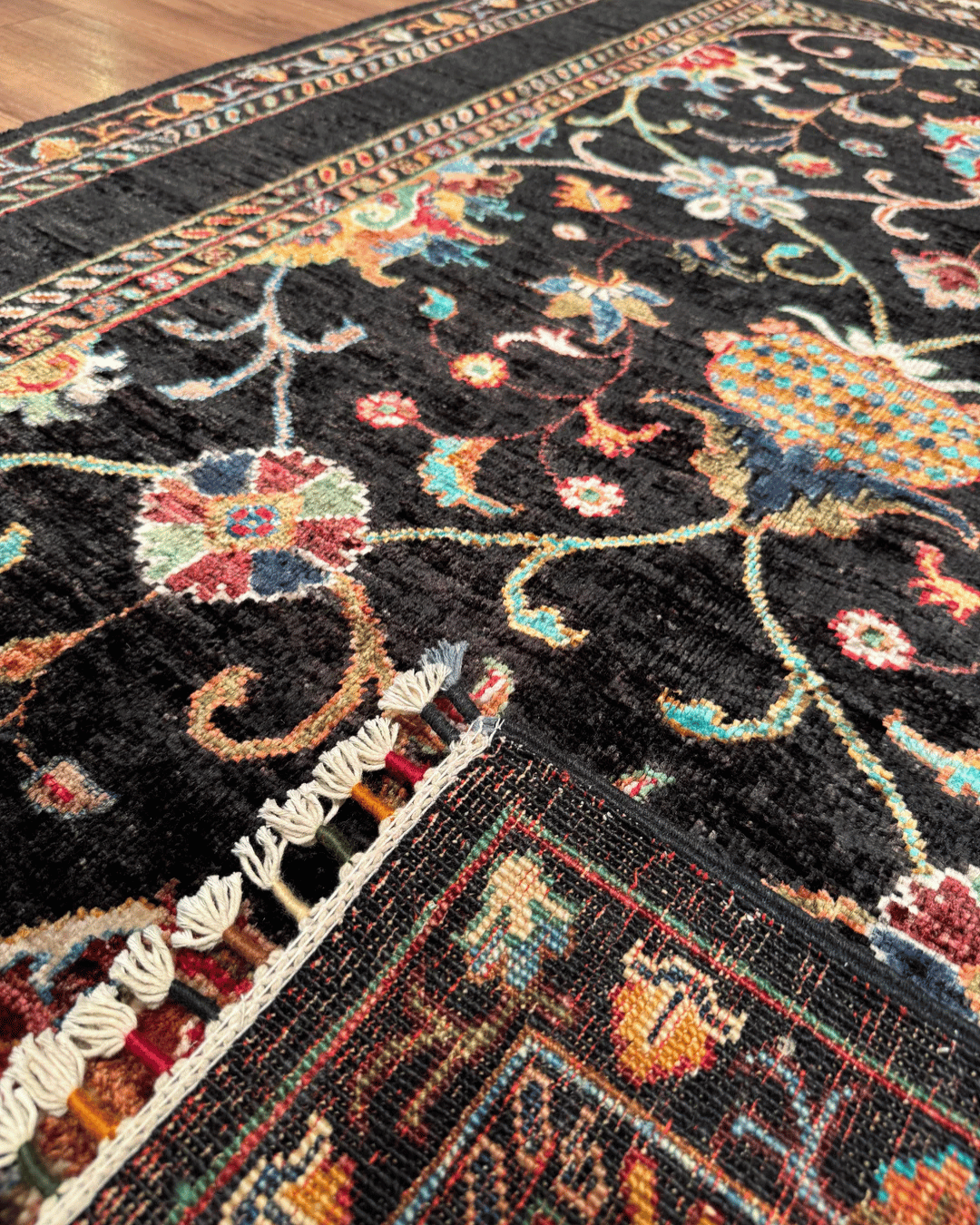 Sultani Hand-Knotted Wool Rug 4' x 6'